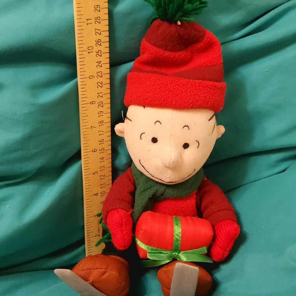 Vintage Peanuts Charlie Brown Christmas Plush Toy Skiing Present Gift Display - Picture 3 of 8